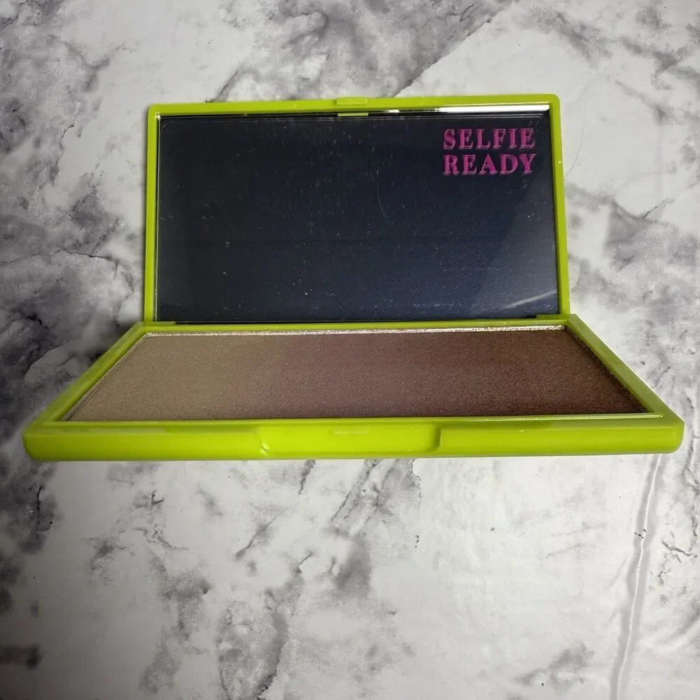Revolution X Emily In Paris In The Spotlight Powder Highlighter Makeup NIB